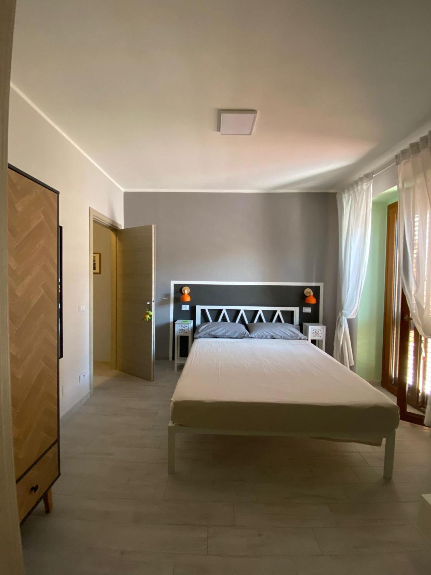 La Terrazza Nel Borgo Hotel Tortora Exterior photo